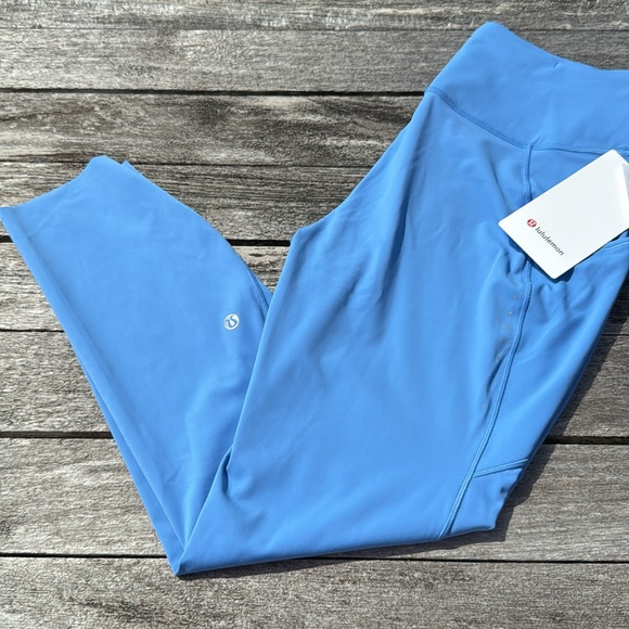 lululemon athletica Pants - Lululemon Fast and Free High-Rise Tight 25" 5 Pocket
Pool Party BLUE size 10 NWT